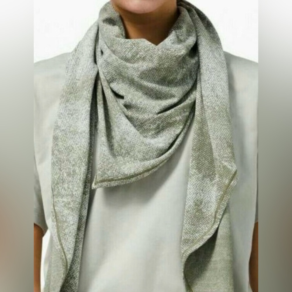 Lululemon Olive Green Triangle  Wrap Scarf Shawl
